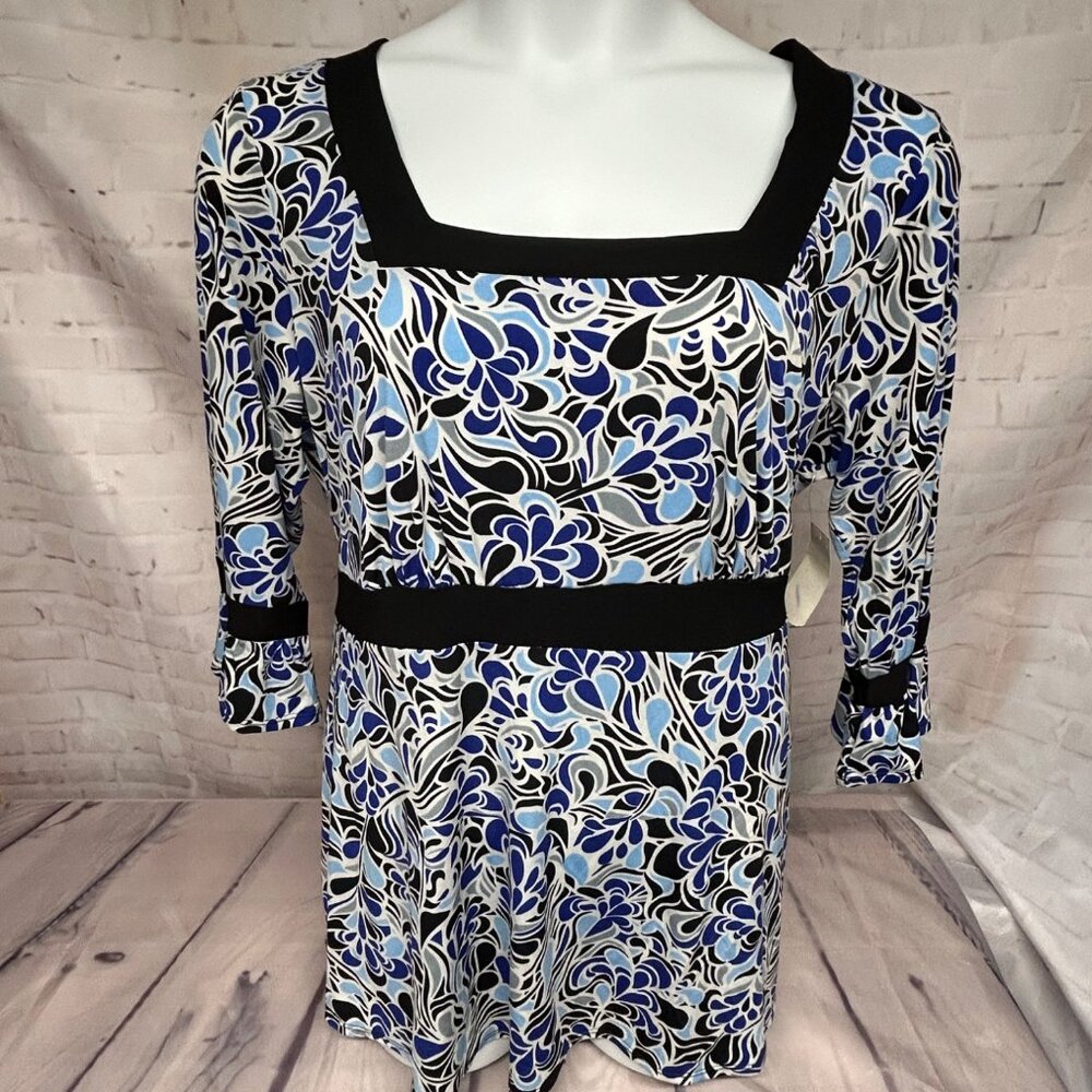 Bay Studio Plus Womens Size 2X Blue Black Floral Top Black Trim Tie Waist New